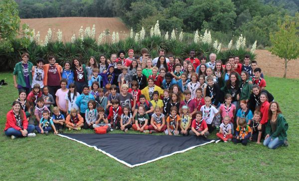 Imatge grupal de l'agrupament escolta i guia Sant Cugat.