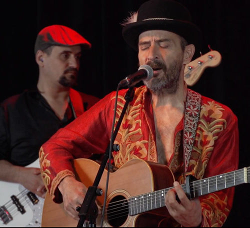 Eduard Canimas “Puc tancar i obrir” El teler dona veu a la Cultura