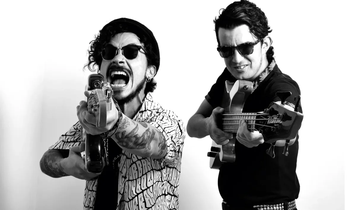 last call | © b last call | © b