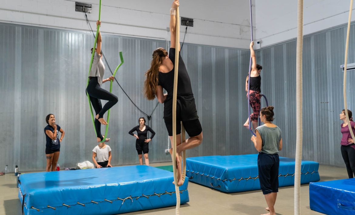 Taller de circ dissabte 1 | © @Clara Pedrol Taller de circ dissabte 1 | © @Clara Pedrol